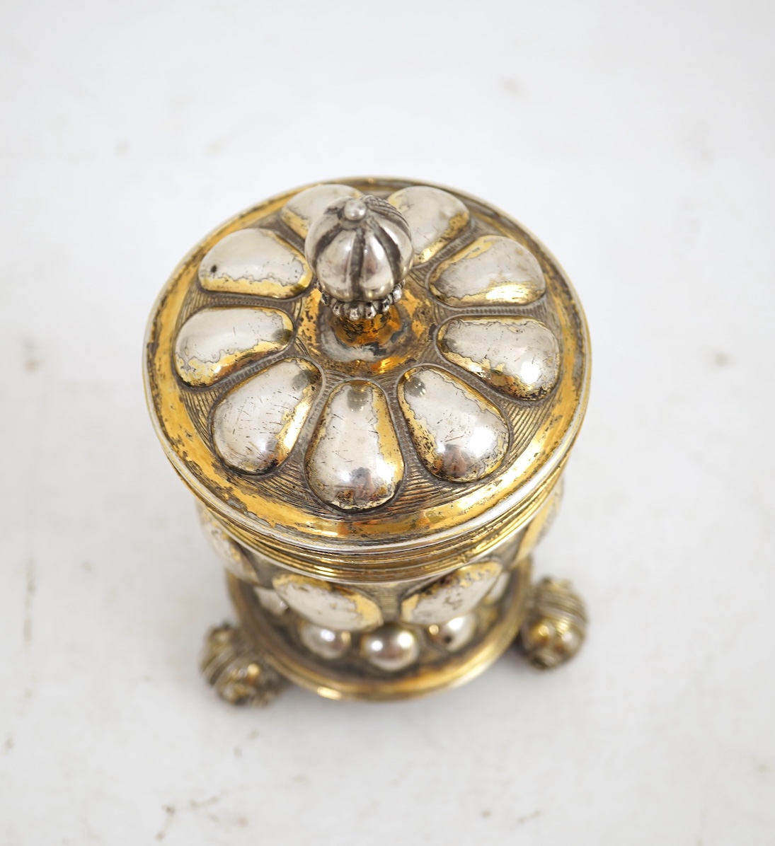 A 16th/17th century German silver gilt 'pineapple' cup and cover